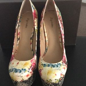 Zigi Soho platform pumps